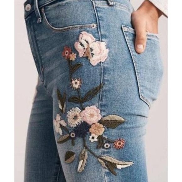 Abercrombie & Fitch Simone High Rise Ankle 27W Floral Embroidered Denim Jeans - Picture 12 of 15